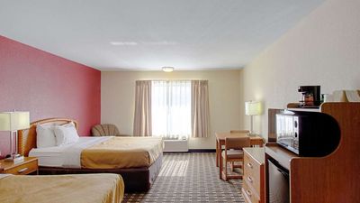Econo Lodge Inn & Suites Wisconsin Dells