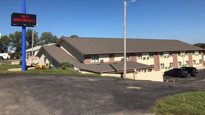 <b>Americas Best Value Inn Beatrice Exterior</b>. Images powered by <a href="https://iceportal.shijigroup.com/" title="IcePortal" target="_blank">IcePortal</a>.