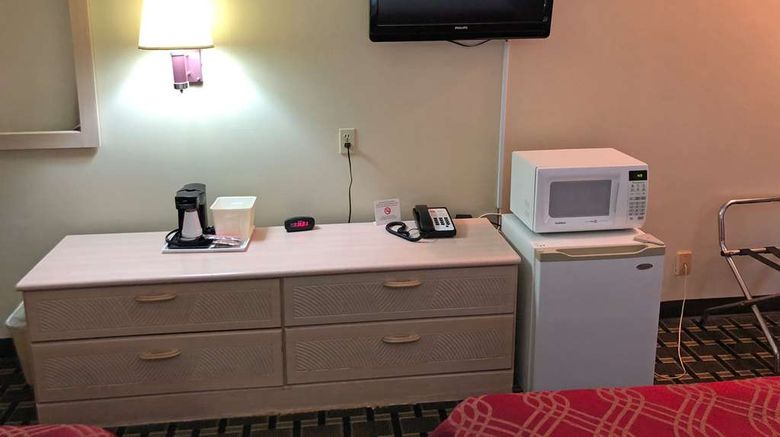 <b>Americas Best Value Inn Beatrice Room</b>. Images powered by <a href="https://iceportal.shijigroup.com/" title="IcePortal" target="_blank">IcePortal</a>.