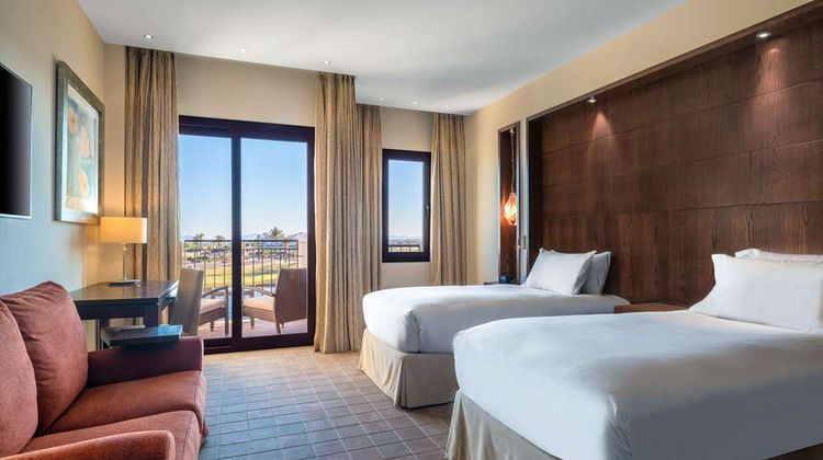 DoubleTree by Hilton La Torre Golf & Spa Room