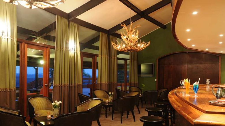 <b>Premier Hotel The Winkler Lobby</b>. Images powered by <a href="https://iceportal.shijigroup.com/" title="IcePortal" target="_blank">IcePortal</a>.