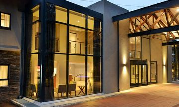 Sani Pass Hotel