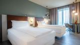 <b>Hilton Garden Inn Mannheim Room</b>. Images powered by <a href="https://iceportal.shijigroup.com/" title="IcePortal" target="_blank">IcePortal</a>.