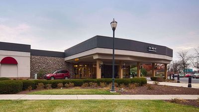 SureStay Coll by BW Lehigh Valley Hotel