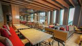 <b>Hampton By Hilton Bariloche Lobby</b>. Images powered by <a href="https://iceportal.shijigroup.com/" title="IcePortal" target="_blank">IcePortal</a>.