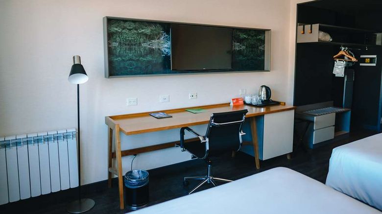 <b>Hampton By Hilton Bariloche Room</b>. Images powered by <a href="https://iceportal.shijigroup.com/" title="IcePortal" target="_blank">IcePortal</a>.