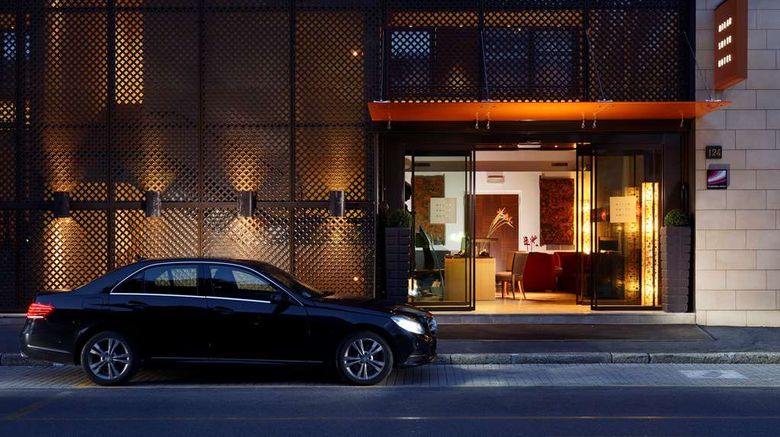 Milan Suite Hotel Exterior. Images powered by <a href="https://iceportal.shijigroup.com" target="_blank" rel="noopener">Ice Portal</a>.