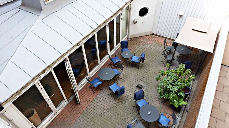<b>Sure Hotel by Best Western Center Exterior</b>. Images powered by <a href="https://iceportal.shijigroup.com/" title="IcePortal" target="_blank">IcePortal</a>.