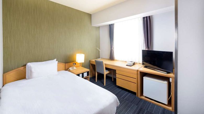 <b>SureStay Plus Hotel by BW Shin Osaka Room</b>. Images powered by <a href="https://iceportal.shijigroup.com/" title="IcePortal" target="_blank">IcePortal</a>.