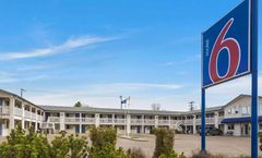Vegreville Garden Inn Vegreville Ab Hotels Gds Reservation Codes Travel Weekly