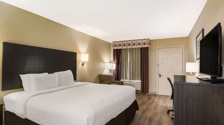 <b>SureStay Plus Hotel by Best Western Room</b>. Images powered by <a href="https://iceportal.shijigroup.com/" title="IcePortal" target="_blank">IcePortal</a>.