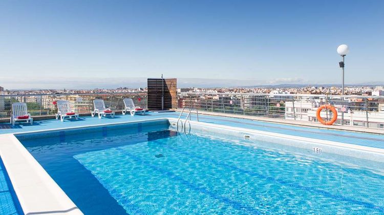 Expo Hotel Valencia Pool