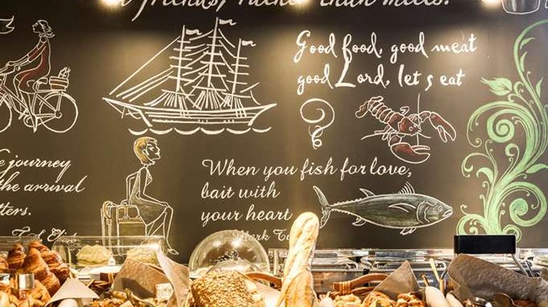 <b>pentahotel Brussels Airport Restaurant</b>. Images powered by <a href="https://iceportal.shijigroup.com/" title="IcePortal" target="_blank">IcePortal</a>.