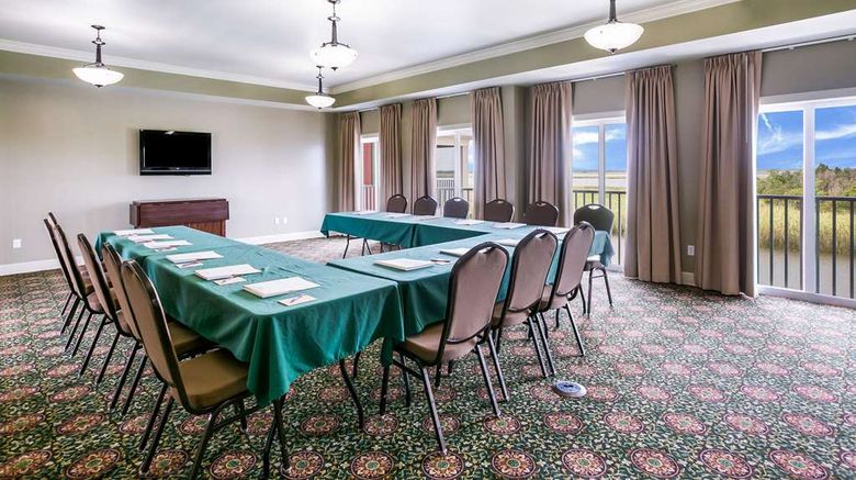 <b>Water Street Hotel & Marina, Ascend Coll Meeting</b>. Images powered by <a href="https://iceportal.shijigroup.com/" title="IcePortal" target="_blank">IcePortal</a>.