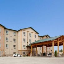Hawthorn Extended Stay by Wyndham Minot