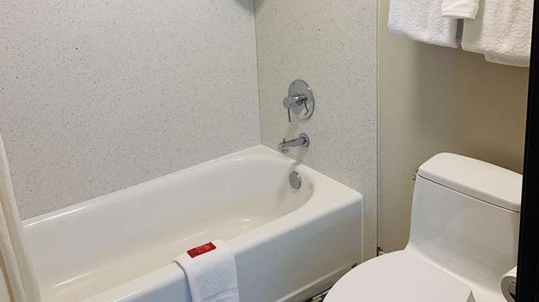 <b>SureStay Plus Hotel Best Western Redding Room</b>. Images powered by <a href="https://iceportal.shijigroup.com/" title="IcePortal" target="_blank">IcePortal</a>.