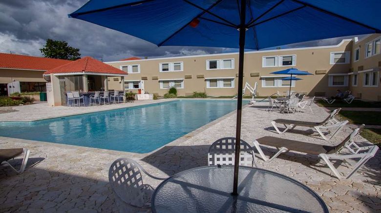 <b>Caribe Hotel Pool</b>. Images powered by <a href="https://iceportal.shijigroup.com/" title="IcePortal" target="_blank">IcePortal</a>.