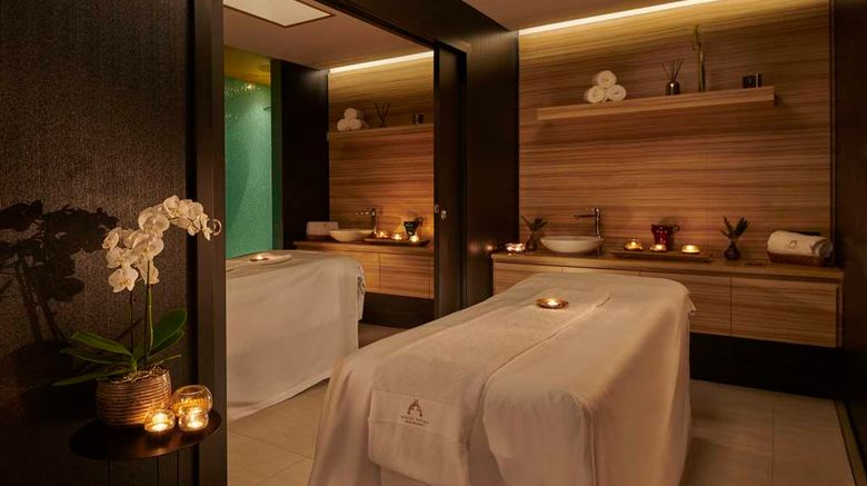 <b>Parisi Udvar Hotel Budapest Spa</b>. Images powered by <a href="https://iceportal.shijigroup.com/" title="IcePortal" target="_blank">IcePortal</a>.
