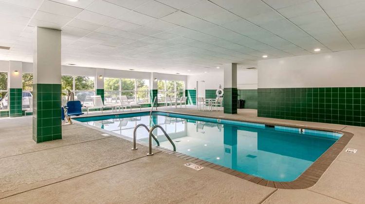 Comfort Inn & Suites Cool Springs Pool