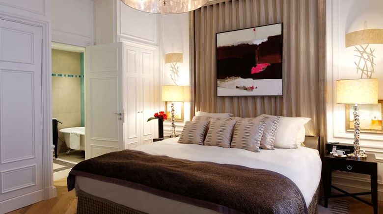 <b>Villa Hotel Majestic Suite</b>. Images powered by <a href=https://www.travelagewest.com/Hotels/Paris/