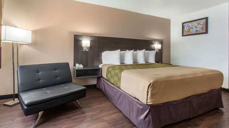 <b>SureStay Hotel by BW Phoenix Airport Room</b>. Images powered by <a href="https://iceportal.shijigroup.com/" title="IcePortal" target="_blank">IcePortal</a>.