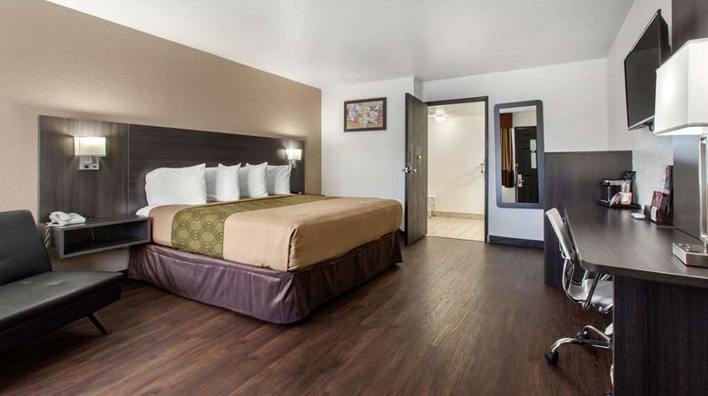 <b>SureStay Hotel by BW Phoenix Airport Room</b>. Images powered by <a href="https://iceportal.shijigroup.com/" title="IcePortal" target="_blank">IcePortal</a>.