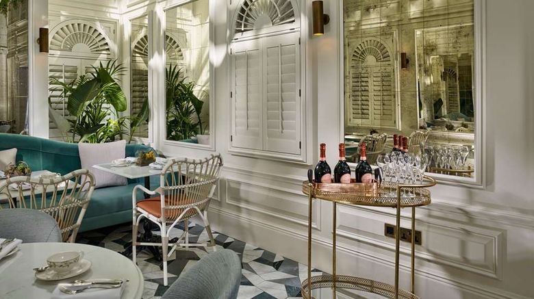 <b>100 Queen's Gate Hotel, Curio by Hilton Restaurant</b>. Images powered by <a href="https://iceportal.shijigroup.com/" title="IcePortal" target="_blank">IcePortal</a>.