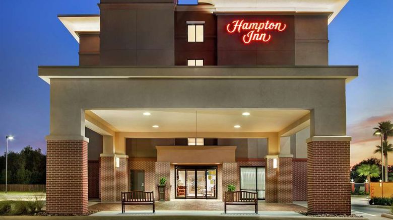 <b>Hampton Inn Houston-Hobby Airport Exterior</b>. Images powered by <a href="https://iceportal.shijigroup.com/" title="IcePortal" target="_blank">IcePortal</a>.