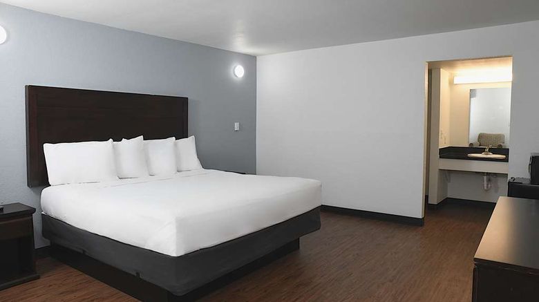 <b>Americas Best Value Inn Baton Rouge Arln Room</b>. Images powered by <a href="https://iceportal.shijigroup.com/" title="IcePortal" target="_blank">IcePortal</a>.