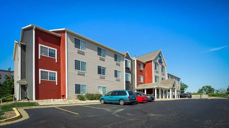Best Western Worlds of Fun Inn  and  Suites Exterior. Images powered by <a href="https://iceportal.shijigroup.com" target="_blank" rel="noopener">Ice Portal</a>.