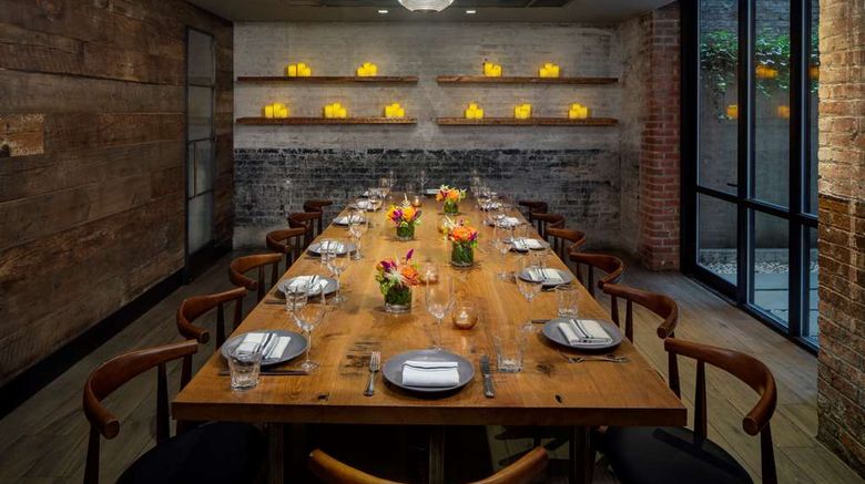 <b>Park South Hotel Restaurant</b>. Images powered by <a href="https://iceportal.shijigroup.com/" title="IcePortal" target="_blank">IcePortal</a>.