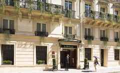 File:Paris 75008 Avenue Montaigne 23 Hôtel Plaza-Athénée 20130810