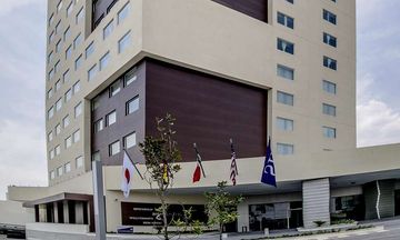 HS HOTSSON Hotel Irapuato
