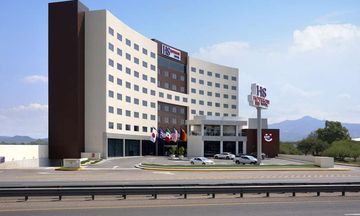 HS Hotsson Hotel Silao