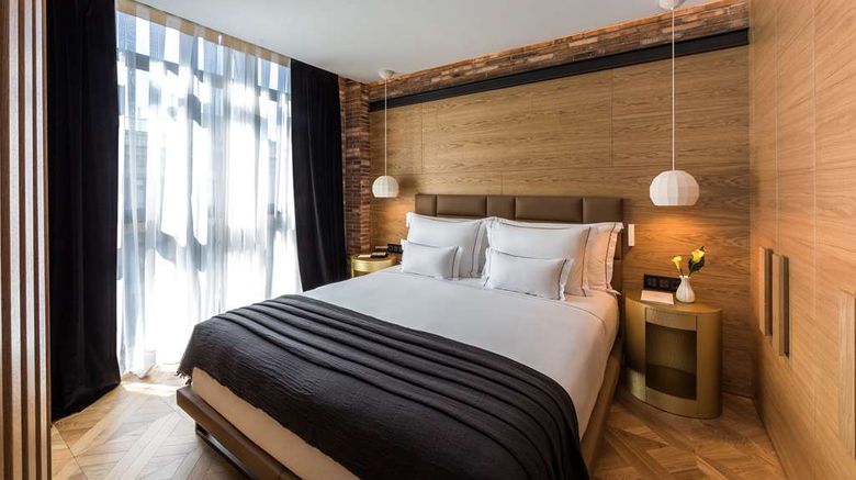 <b>Monument Hotel Suite</b>. Images powered by <a href=https://www.travelagewest.com/Hotels/Barcelona/