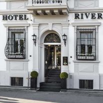 River Hotel & SPA