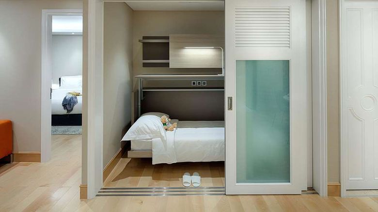 Sherwood Suites Room. Images powered by <a href="https://iceportal.shijigroup.com" target="_blank" rel="noopener">Ice Portal</a>.