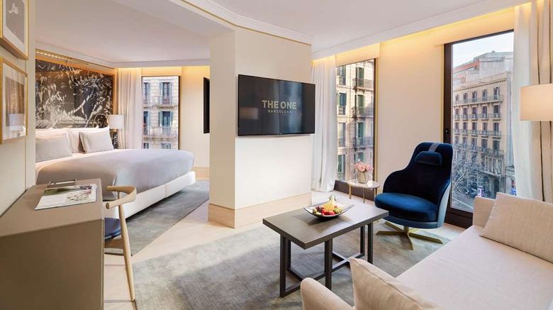 <b>The One Barcelona Hotel Suite</b>. Images powered by <a href=https://www.travelagewest.com/Hotels/Barcelona/