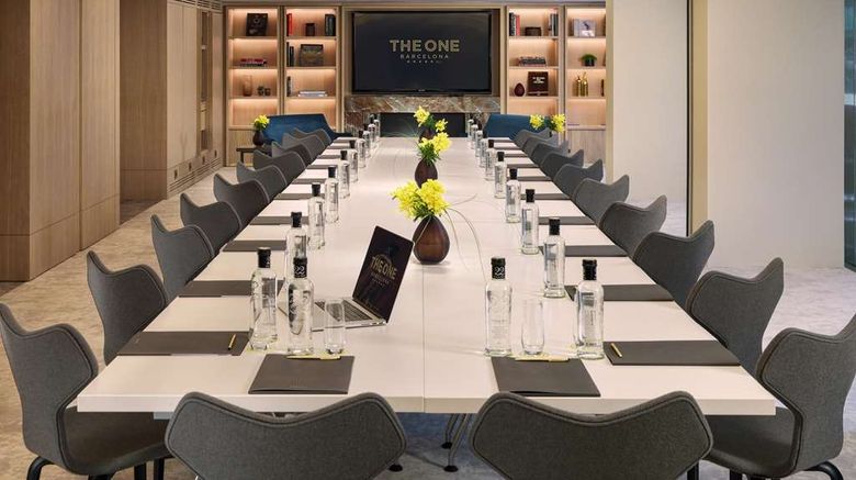 <b>The One Barcelona Hotel Meeting</b>. Images powered by <a href=https://www.travelagewest.com/Hotels/Barcelona/