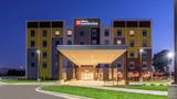 <b>Hilton Garden Inn Kansas City Airport Exterior</b>. Images powered by <a href="https://iceportal.shijigroup.com/" title="IcePortal" target="_blank">IcePortal</a>.