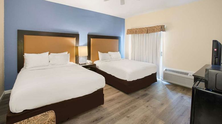 <b>Rodeway Inn & Suites-Mackinaw City Room</b>. Images powered by <a href="https://iceportal.shijigroup.com/" title="IcePortal" target="_blank">IcePortal</a>.