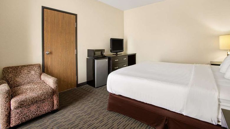 <b>Rodeway Inn & Suites-Mackinaw City Room</b>. Images powered by <a href="https://iceportal.shijigroup.com/" title="IcePortal" target="_blank">IcePortal</a>.
