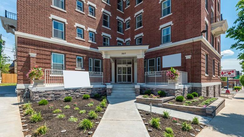 <b>Quality Inn & Stes Kansas City Downtown Exterior</b>. Images powered by <a href="https://iceportal.shijigroup.com/" title="IcePortal" target="_blank">IcePortal</a>.