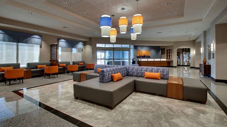 <b>Drury Inn & Suites Iowa City/Coralville Lobby</b>. Images powered by <a href="https://iceportal.shijigroup.com/" title="IcePortal" target="_blank">IcePortal</a>.