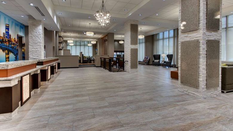 <b>Drury Plaza Hotel Milwaukee Lobby</b>. Images powered by <a href="https://iceportal.shijigroup.com/" title="IcePortal" target="_blank">IcePortal</a>.