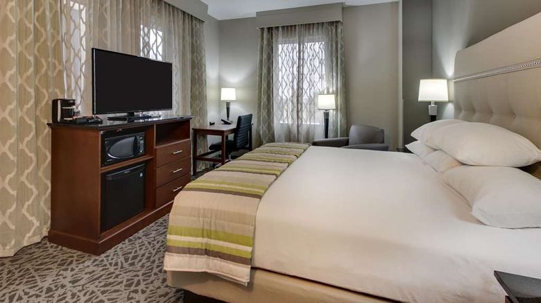 <b>Drury Plaza Hotel Milwaukee Room</b>. Images powered by <a href="https://iceportal.shijigroup.com/" title="IcePortal" target="_blank">IcePortal</a>.