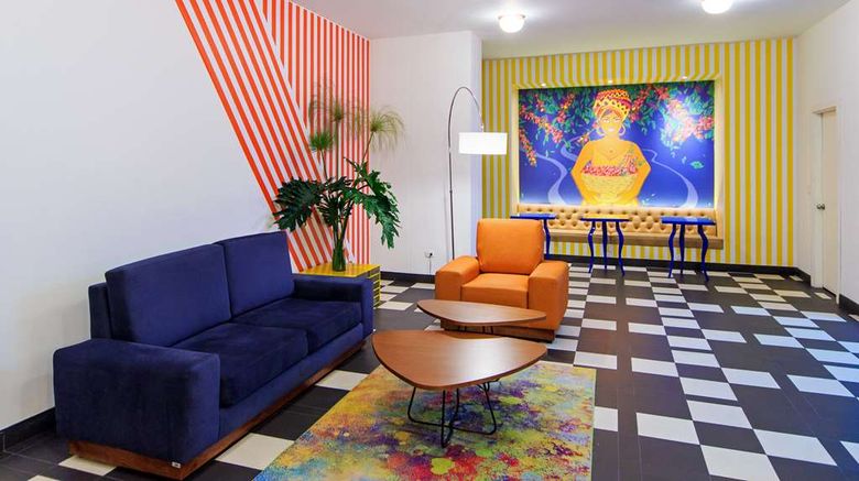 <b>Pop Art Hotel Las Colinas Lobby</b>. Images powered by <a href="https://iceportal.shijigroup.com/" title="IcePortal" target="_blank">IcePortal</a>.