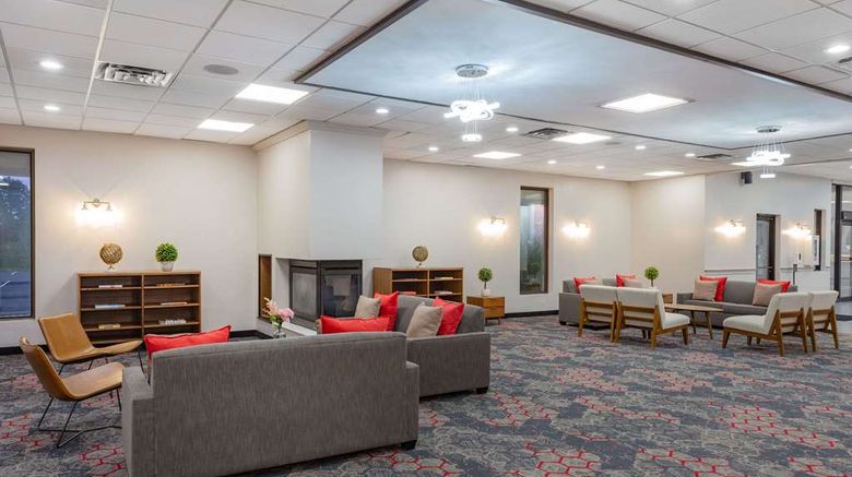 <b>Ramada by Wyndham Windsor Locks Lobby</b>. Images powered by <a href="https://iceportal.shijigroup.com/" title="IcePortal" target="_blank">IcePortal</a>.