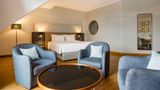 Radisson Hotel Tamboho Waterfront Antana Suite