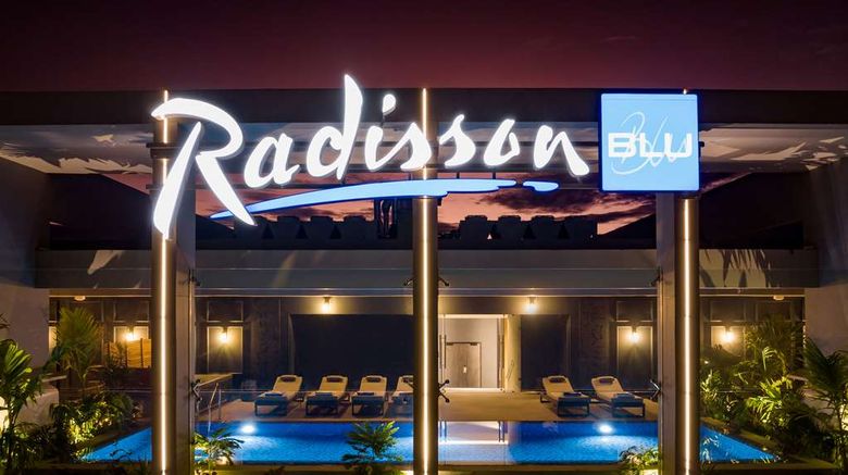 <b>Radisson Blu Antananarivo Waterfront Pool</b>. Images powered by <a href="https://iceportal.shijigroup.com/" title="IcePortal" target="_blank">IcePortal</a>.